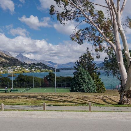 Lake Avenue Studio Villa Queenstown Bagian luar foto