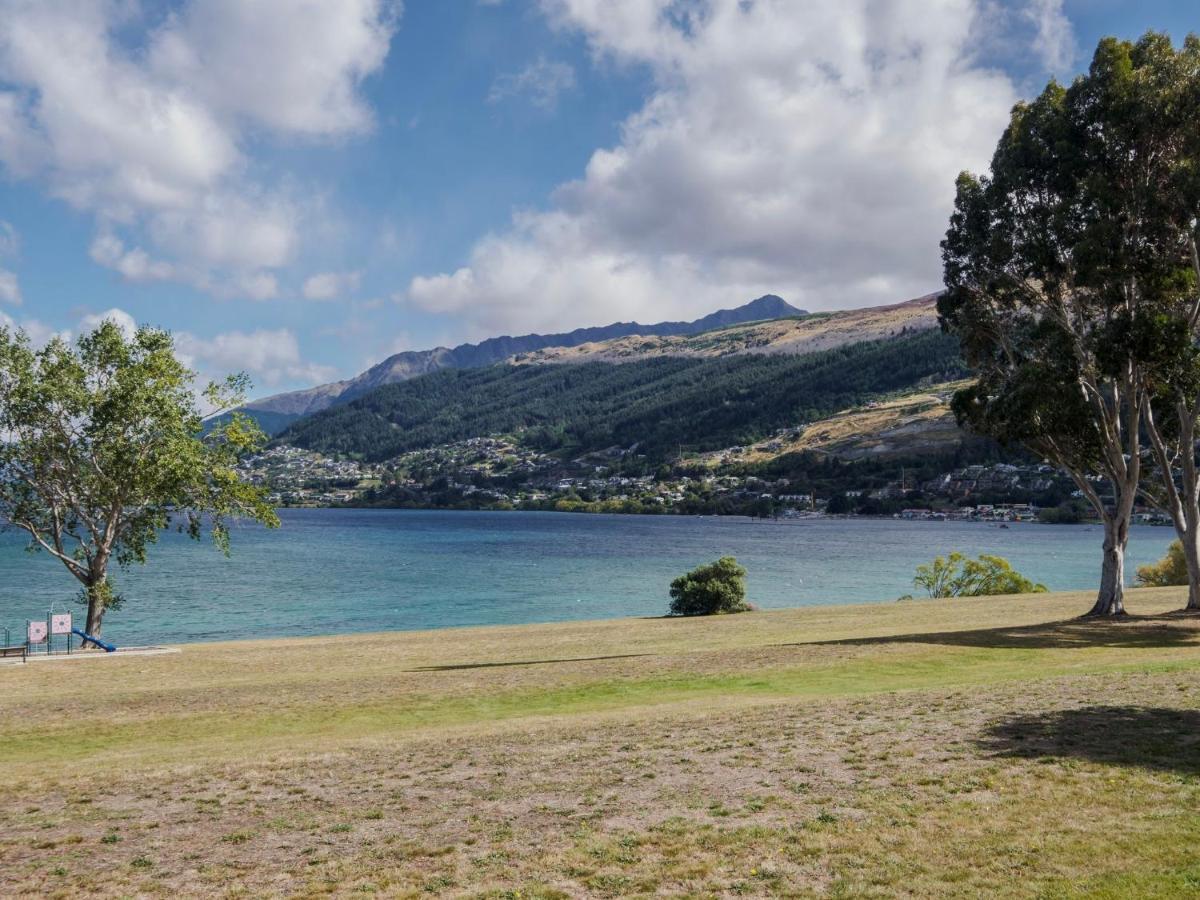 Lake Avenue Studio Villa Queenstown Bagian luar foto